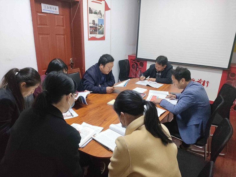 1635236664787.jpg 二公司机关支部持续开展党员主题教育活动2021.10.26.jpg
