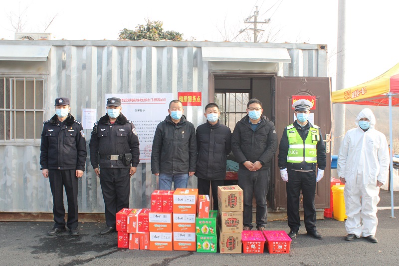 1642148173489.jpg 大别山明鸡高速3-3工区捐赠抗疫物资与当地携手共抗疫情.jpg