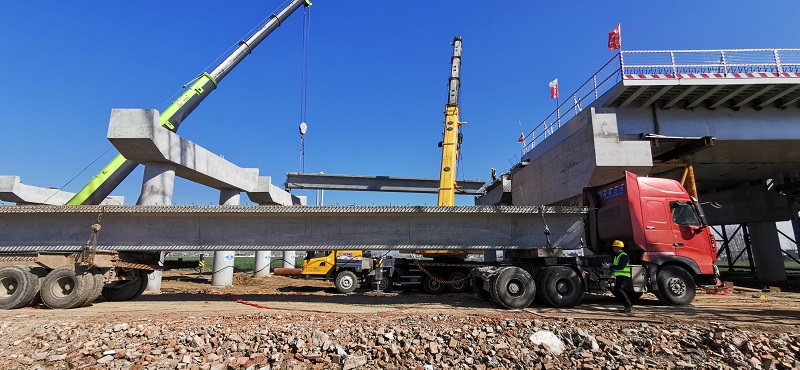 1709628000138.jpg 冲刺开门红:沈卢高速沈遂段上跨省道328大桥奋战正当时 (3).jpg